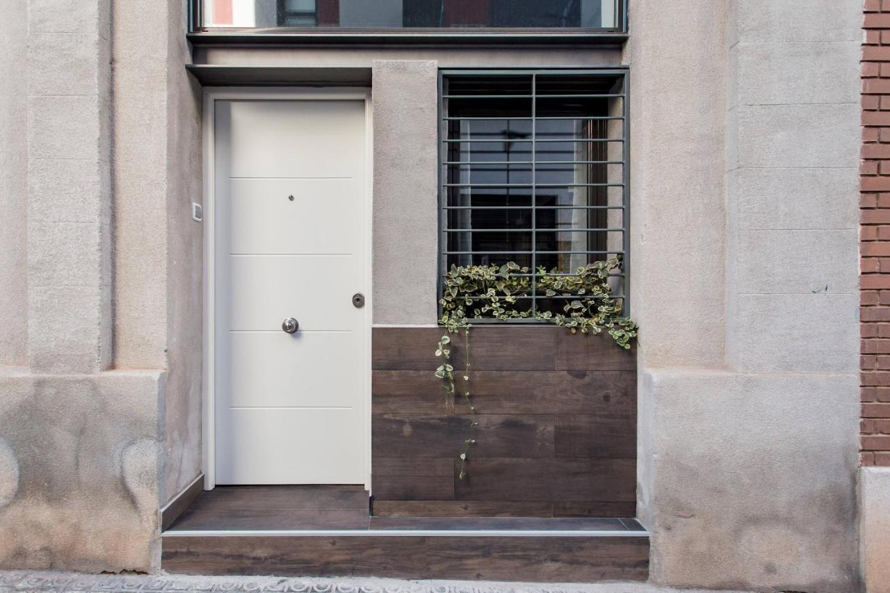 Stylish Apartment With Terrace For Couple Or Family Barcelona Exterior photo