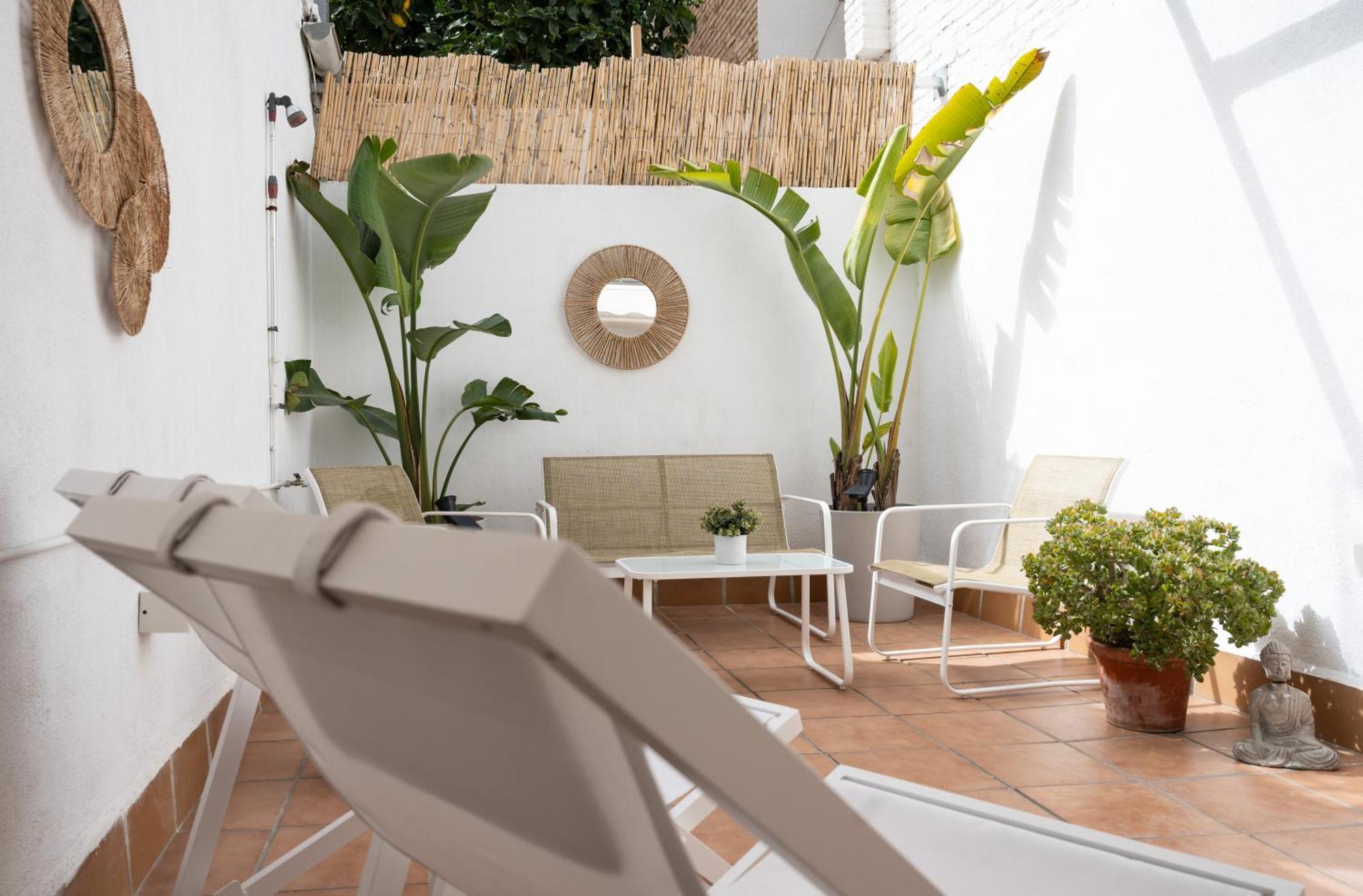 Stylish Apartment With Terrace For Couple Or Family Barcelona Exterior photo